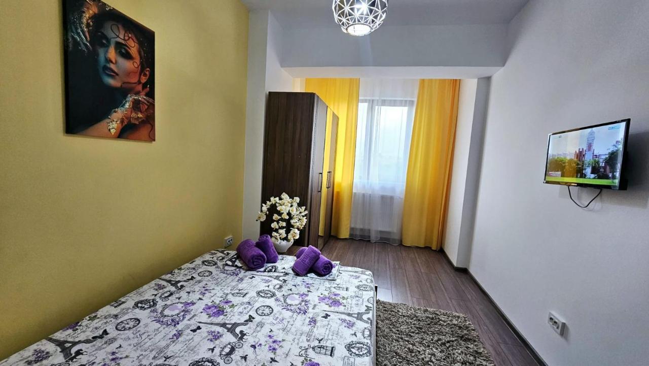 Apartment Luxurious Azure Near Mall